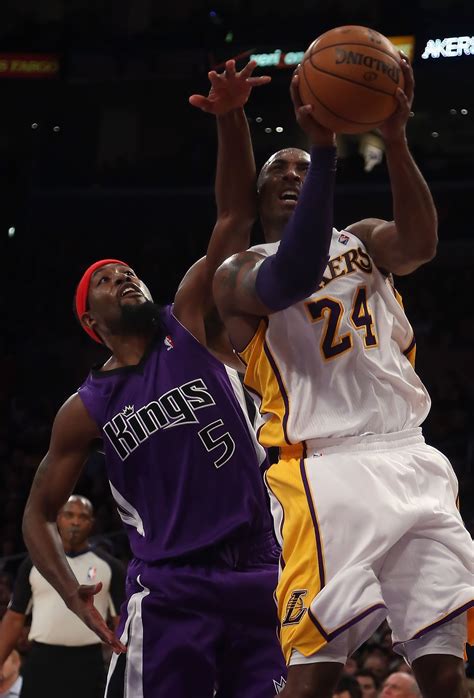 Sacramento Kings v Los Angeles Lakers Nov. 11, 2012 | Kobe bryant, Sports, Basketball skills