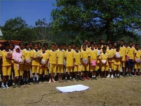 Uniform Donation from BINUS SCHOOL Serpong to Our Friends in Flores, Nusa Tenggara Timur ...