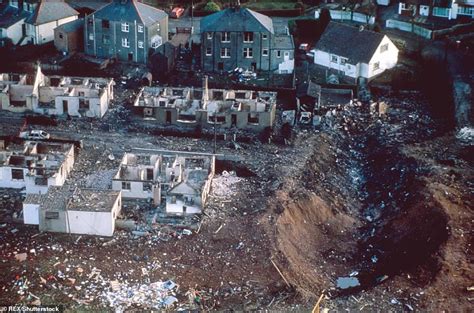 Photos reveal forgotten remains of Lockerbie Pan Am plane | Daily Mail ...