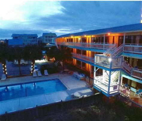 Top 10 Beachfront Hotels Near Wilmington, North Carolina | Trip101