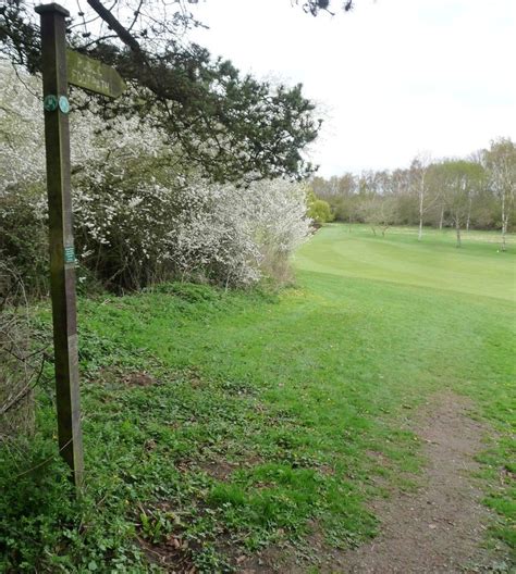 Public footpath entering Wetherby golf... © Christine Johnstone ...