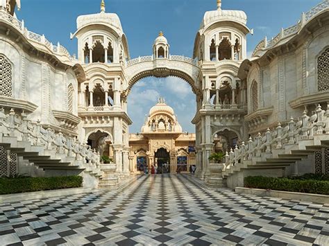 ISKCON Temple Vrindavan, ISKCON Temple in Vrindavan Uttar Pradesh