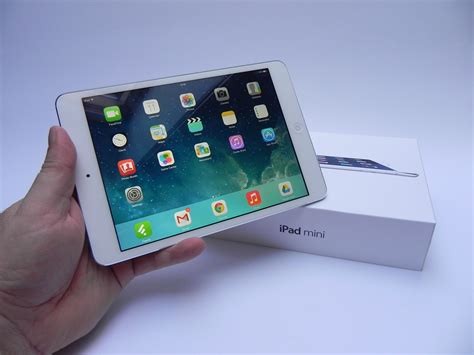 iPad Mini Retina Unboxing: Bit Thicker and Heavier, Almost Identical Design, Lots of Juice ...