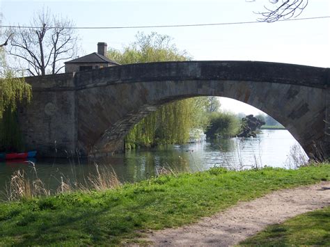 Informal Lechlade camping weekend - Gay Outdoor Club