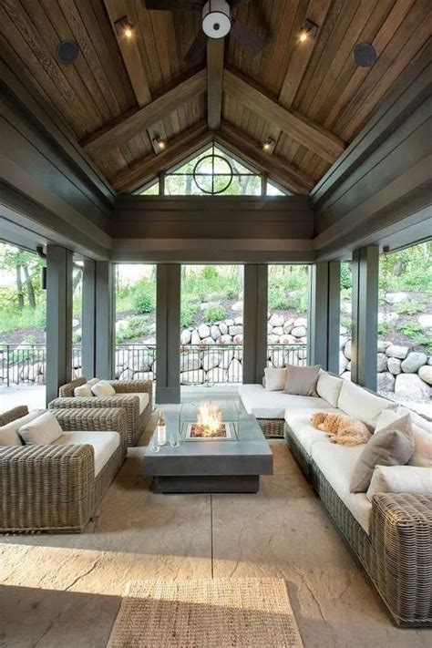 70 the best vaulted ceiling living room design ideas trendehouse 5 | Porch design, Screened ...