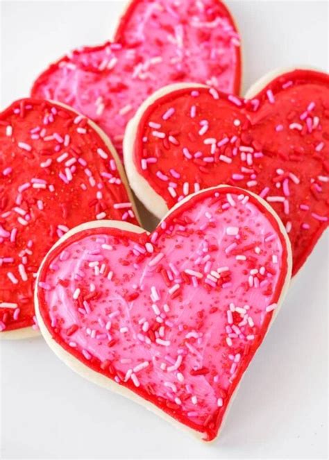 EASY Valentine Sugar Cookies Recipe | Lil' Luna