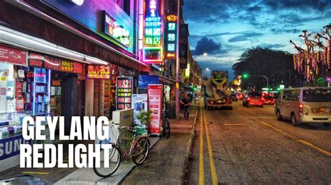 Singapore Nightlife Scenes (Geylang Red-Light District) - YouTube