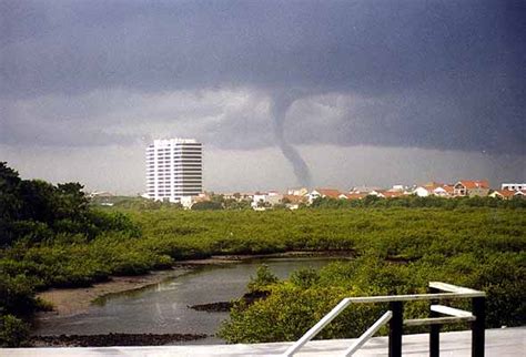 NWS Jacksonville, FL Waterspout Safety