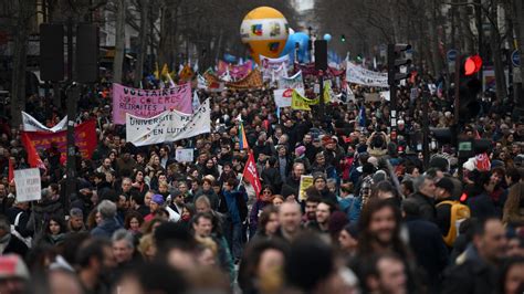 Manifestation du 11 mars à Paris: 300.000 manifestants rassemblés selon la CGT