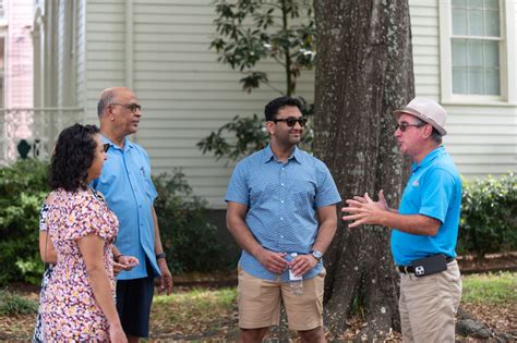 Garden District History & Architecture Tour - Semi Private - New ...