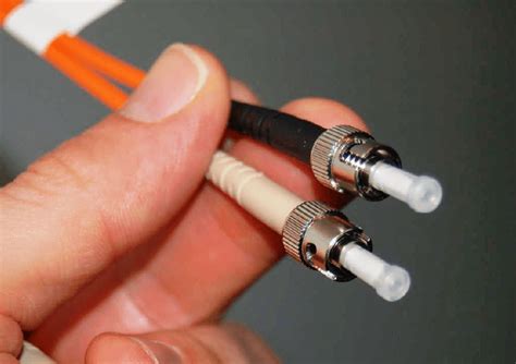 Fiber Optic Cable Connectors, Routing, and Safety - Inst Tools