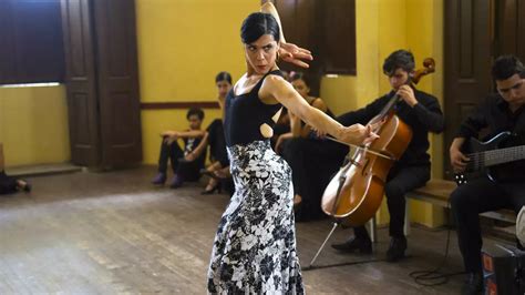 Inside a Cuban Dance School | Weekend in Havana | WTTW Chicago