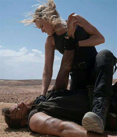 Sonya Blade Vs Kano | Sonya blade, Jessica mcnamee, Sonya