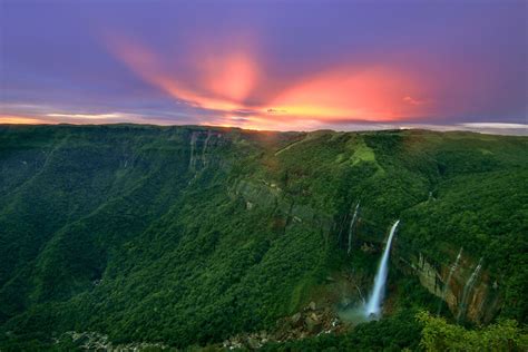 Nohkalikai Falls at Sunset | Blog Post - Going Offbeat in Me… | Flickr