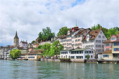 Tickets und Touren - Lindenhof, Zürich - Viator