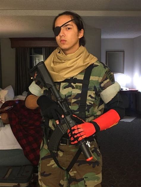 Venom Snake Cosplay. Definitely not the best but I tried. : r/metalgearsolid