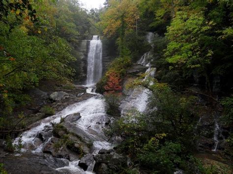 24 Best Waterfalls In South Carolina With Stunning Views