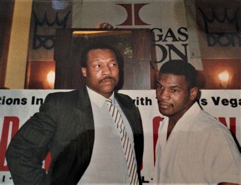 Mike Tyson and Pinklon Thomas press conference- 1987 | Mike tyson, Boxing history, Hall of fame