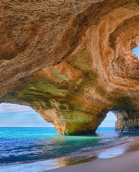 algarve-lagos-beach-cave ・ Praia da Luz Holidays