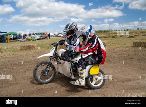 kids sidecar motorcycle racing Stock Photo - Alamy