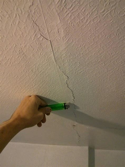 plaster - Quick repair for cracked wallpapered ceiling - Home Improvement Stack Exchange