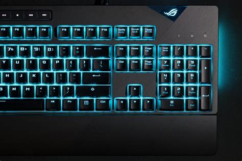 ASUS Republic of Gamers lanza el teclado ROG Strix Flare