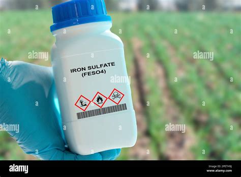 Iron sulfate (FeSO4) A soluble salt used to correct iron deficiencies in plants Stock Photo - Alamy