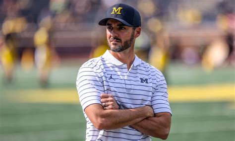 Jesse Minter isn’t concerned about the Michigan pass rush — yet