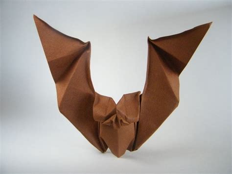 12 Spooky Origami Halloween Bats | Halloween origami, Halloween bats ...