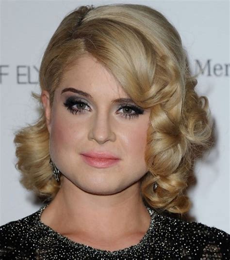 19 Kelly Osbourne Hairstyles - Pretty Designs