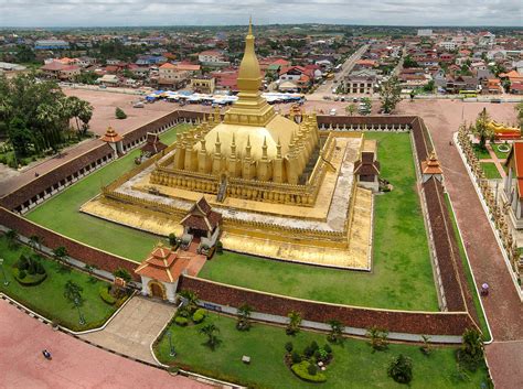 The Biggest World: That Luang - Vientiane Great Stupa - Laos