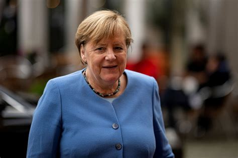 Former Chancellor Merkel to release memoir in 2024 - tovima.com