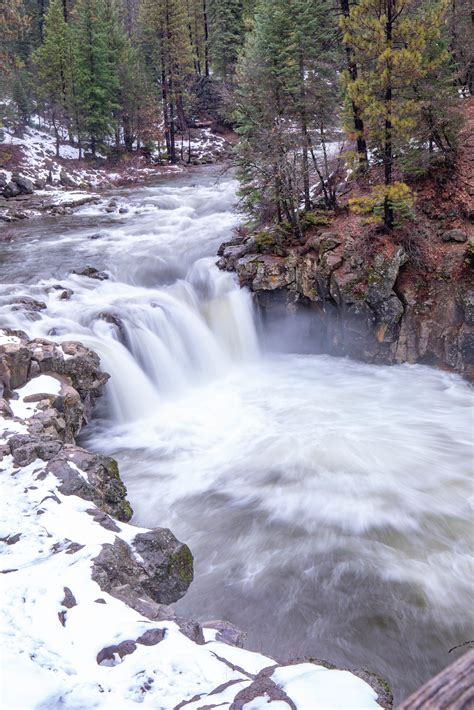 Waterfalls around Mt.Shasta – MilaDidIt