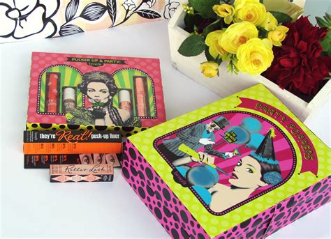 GIFT IDEAS: COUNT DOWN TO CHRISTMAS – BENEFIT COSMETICS | Makeupholic World