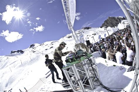 Snowbombing Crosses Atlantic | InTheSnow