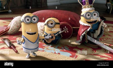 KEVIN STUART & BOB MINIONS (2015 Stock Photo: 137965921 - Alamy