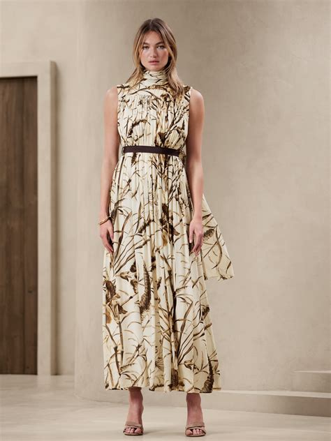 Valentina Maxi Dress | Banana Republic