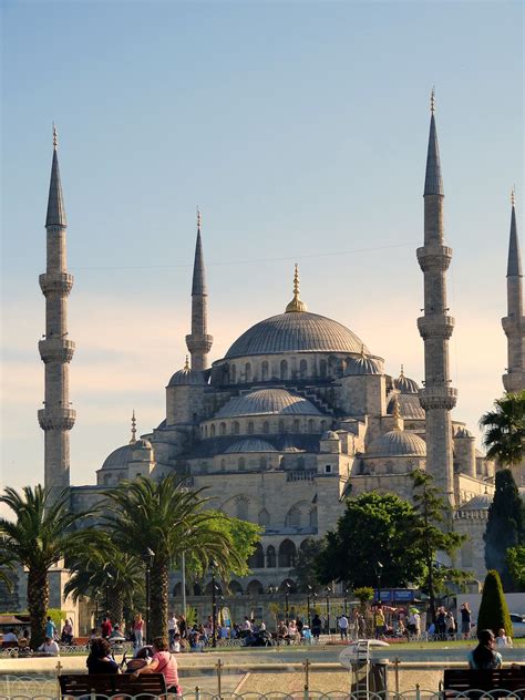 The Italian Backpacker: The holy trinity of Istanbul: the Blue Mosque, Topkapi Palace and Hagia ...