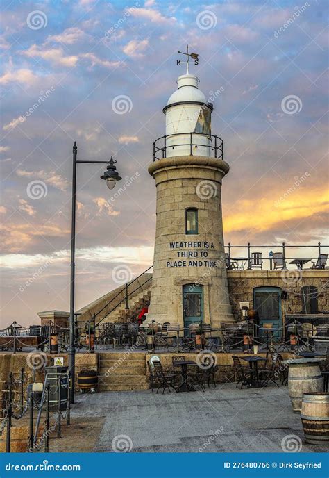 The Folkestone Harbour Arm Lighthouse Stock Photo - Image of building ...