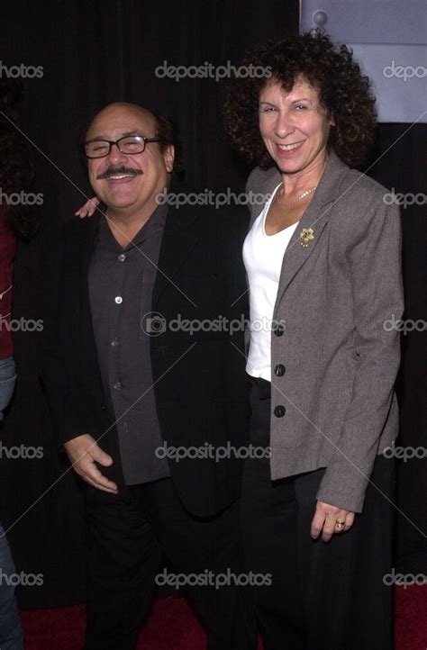 Danny Devito and Rhea Perlman – Stock Editorial Photo © s_bukley #17740929