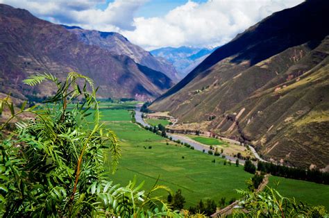 The Sacred Valley of the Incas - RunawayBrit