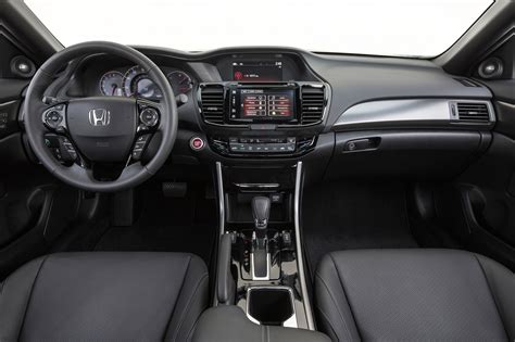 2017 Honda Accord VINs, Configurations, MSRP & Specs - AutoDetective