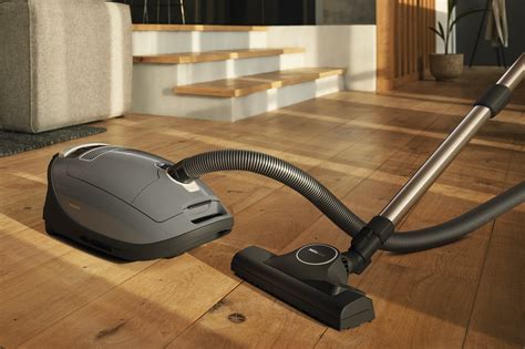 Miele Complete C3 Family All-rounder Cylinder vacuum cleaner