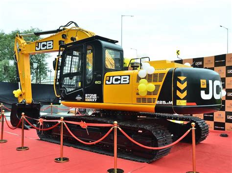 JCB India launches three new Excavators