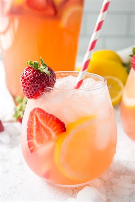 The Best Strawberry Lemonade (with boozy option)