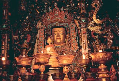 184. Jowo Rinpoche, enshrined in the Jokhang Temple | Ap art