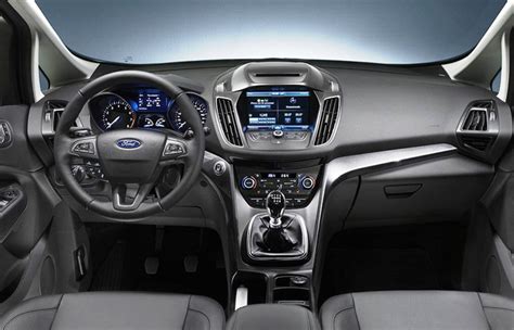 How To Maximize You’re In Car Space Using The Practical Ford C-Max?