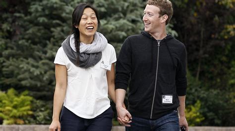 Facebook's Mark Zuckerberg, wife Priscilla Chan, donate $120M to Bay Area schools - TODAY.com