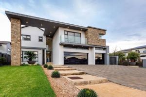 PHOTOS: Makhadzi bought herself a beautiful mansion