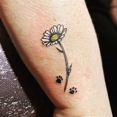 Top 107 Best Daisy Tattoos [2021 Inspiration Guide]